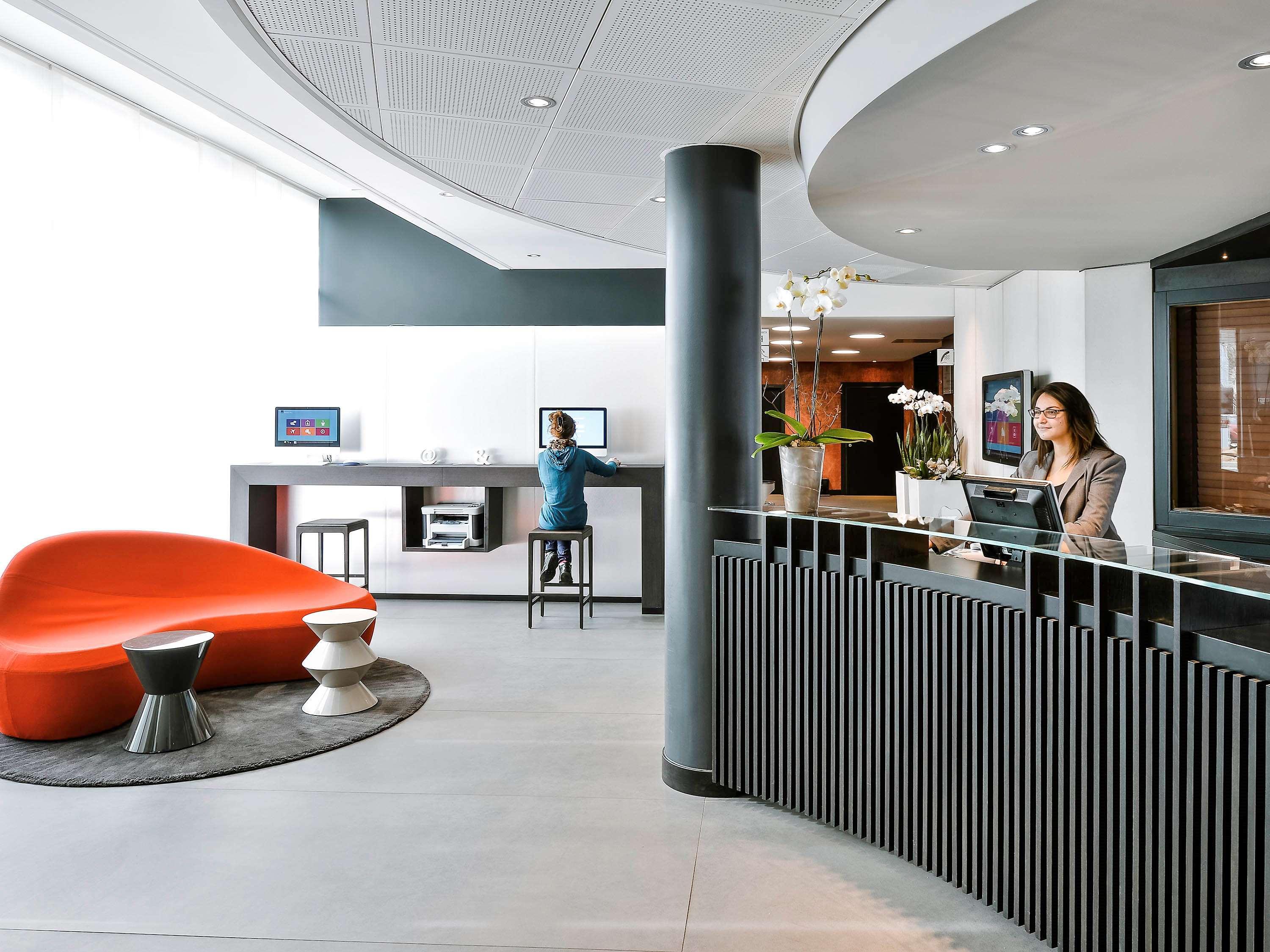 Novotel Suites Geneve Aeroport Vernier Exterior photo