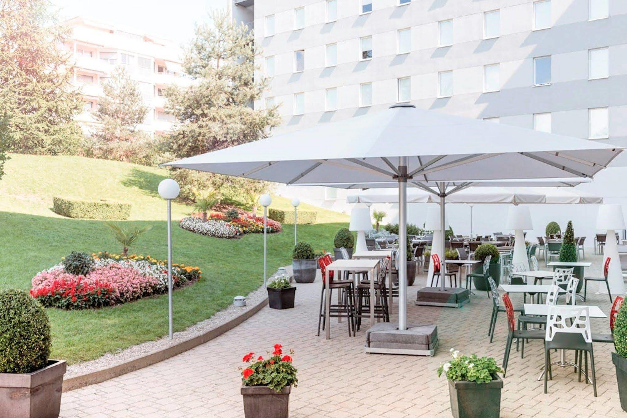 Novotel Suites Geneve Aeroport Vernier Exterior photo
